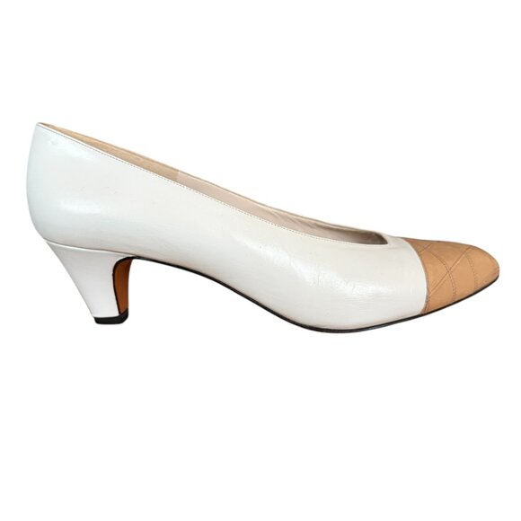 Evins ivory and tan leather cap toe classic pumps women's size 7 1/2 - Picture 2 of 11